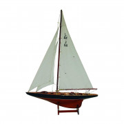 Sailboats in different sizes